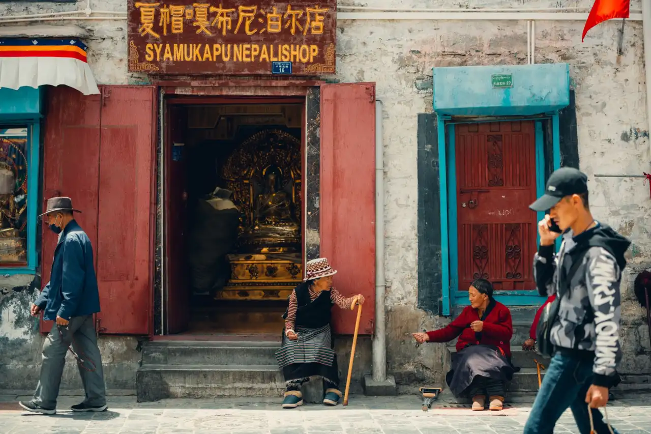光纤照明系统在酒店空间设计中的创新应用与节能优势分析
