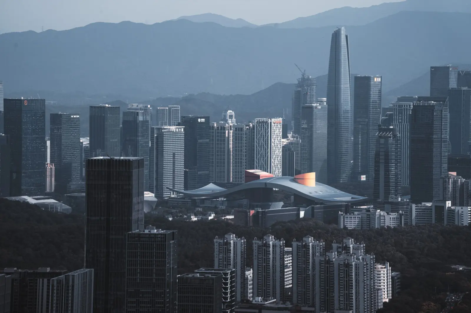 深圳壹陆捌光纤照明LED灯具产品型号参数对比分析