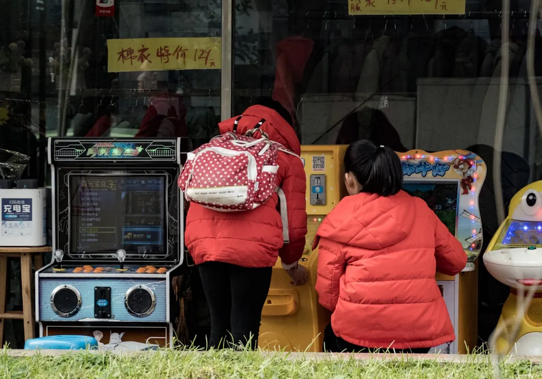 2025年深圳照明行业政策动向对光纤照明技术发展的影响