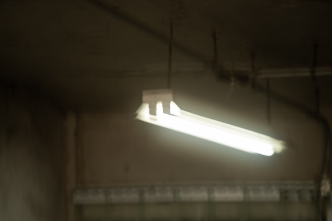 深圳酒店照明升级:光纤照明系统节能设计与应用方案